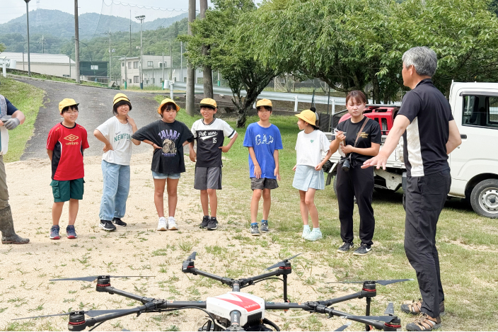 ドローンの活用を伝えるJA理事