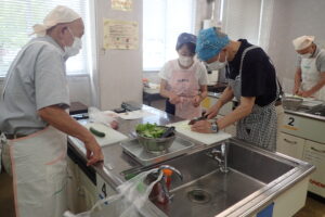 暑い夏をお酢でサッパリ乗り切ろう！　JAこうか男性料理教室開催